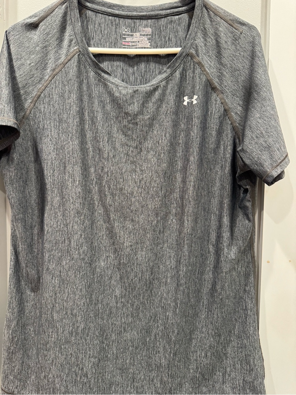 Under Armour Women’s Gray Performance Tee